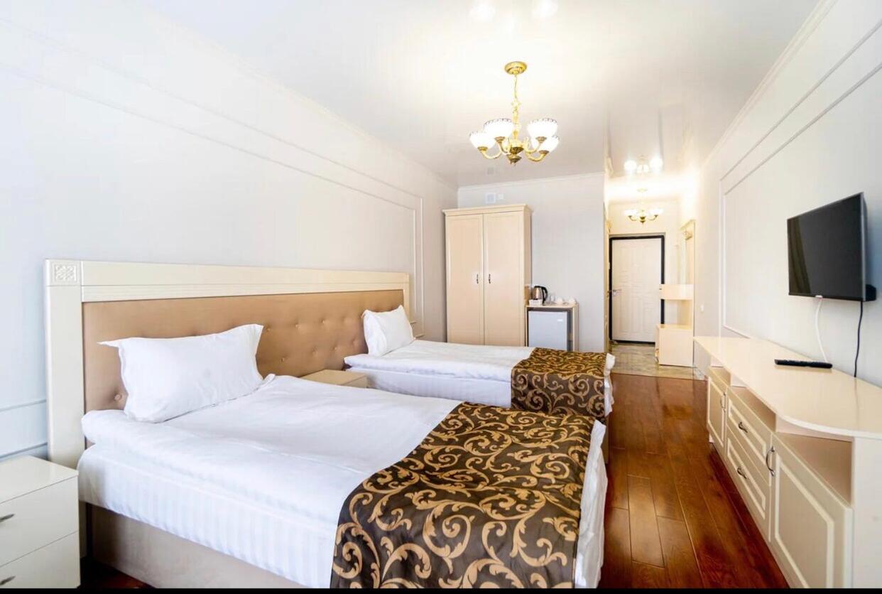 Gold Boutique Hotel Almaty Exterior photo